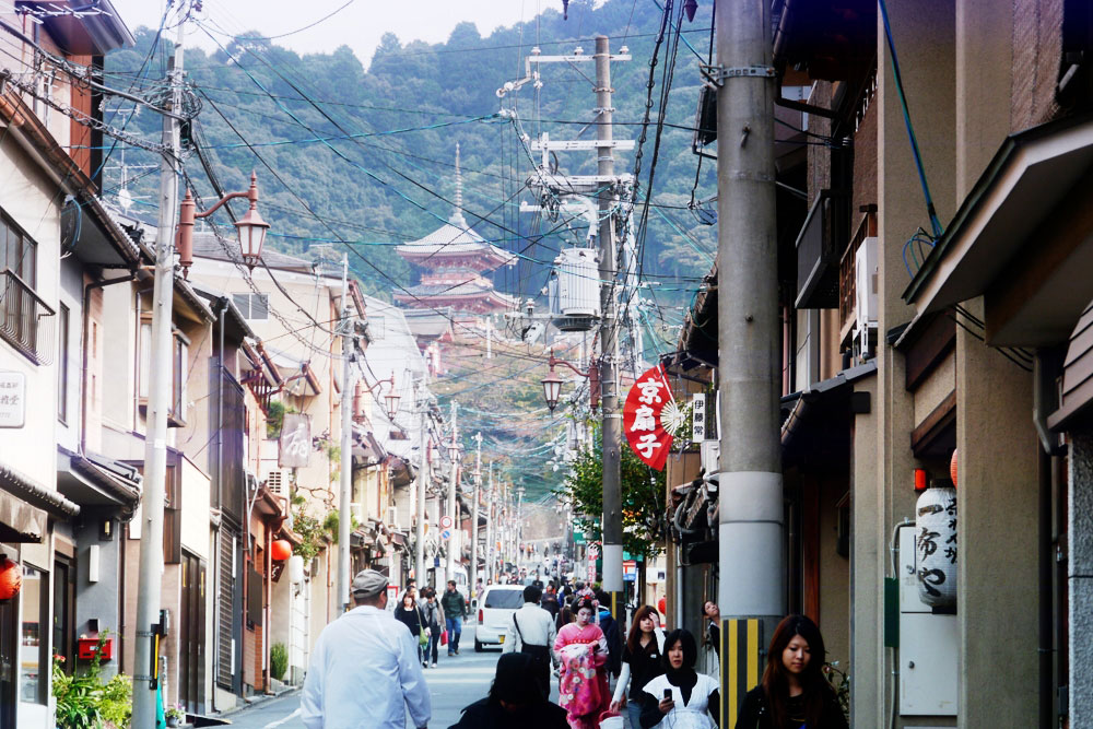 kiyomizu_temple_streetview1.jpg